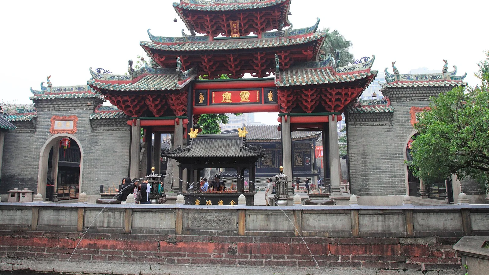 Foshan cityscape and Lingnan architecture